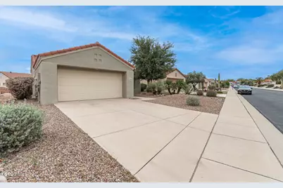 2382 E Cargondera Canyon Drive, Oro Valley, AZ 85755 - Photo 3