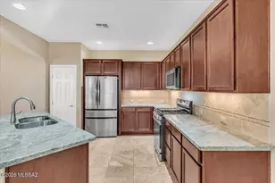 60713 E Arroyo Vista Dr, Oracle, AZ 85623 - Photo 19