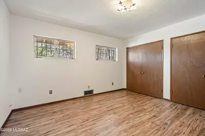 9240 E Sierra Street, Tucson, AZ 85710 - Photo 25