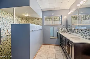 9240 E Sierra St, Tucson, AZ 85710 - Photo 27