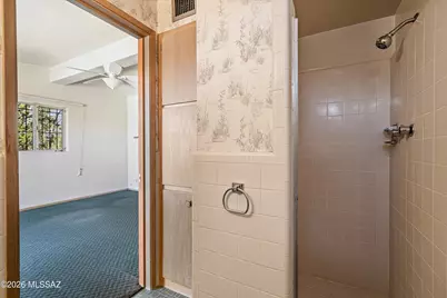 9240 E Sierra Street, Tucson, AZ 85710 - Photo 23