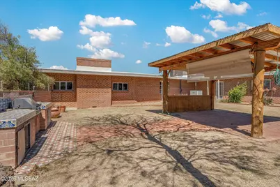 9240 E Sierra Street, Tucson, AZ 85710 - Photo 5