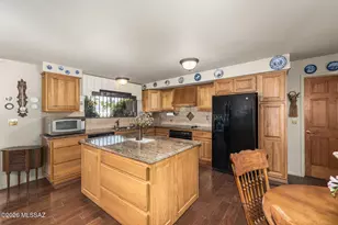 9021 E Henry Pl, Tucson, AZ 85710 - Photo 13