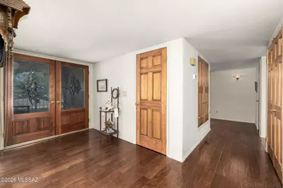 9021 E Henry Place, Tucson, AZ 85710 - Photo 5