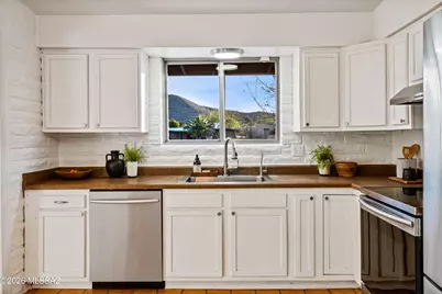 2568 W Calle Genova, Tucson, AZ 85745 - Photo 7