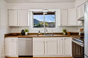 2568 W Calle Genova, Tucson, AZ 85745 - Photo 7