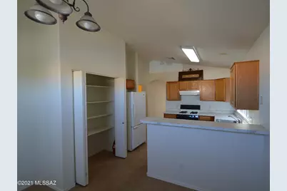 7925 W Mural Hill Drive, Tucson, AZ 85743 - Photo 3