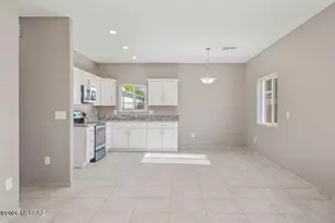 8047 E Escalante Rd, Tucson, AZ 85730 - Photo 15