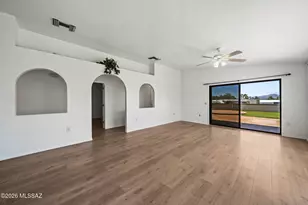 184 E Camino De Diana, Green Valley, AZ 85614 - Photo 7