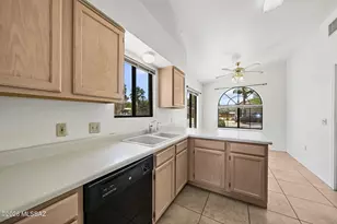 184 E Camino De Diana, Green Valley, AZ 85614 - Photo 13