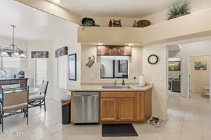 668 W Camino del Bondadoso, Green Valley, AZ 85614 - Photo 15