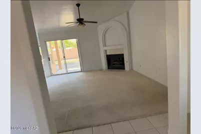 11079 N Mountain Breeze Drive, Oro Valley, AZ 85737 - Photo 3