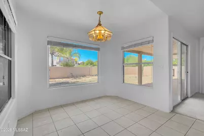 11079 N Mountain Breeze Drive, Oro Valley, AZ 85737 - Photo 5