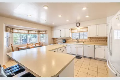 3712 N Placita Chimenea, Tucson, AZ 85716 - Photo 11