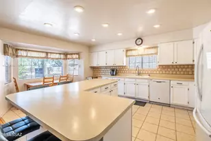 3712 N Placita Chimenea, Tucson, AZ 85716 - Photo 11
