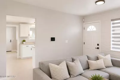 3922 N Palm Grove Drive, Tucson, AZ 85705 - Photo 3