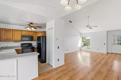 2801 W Ironwood Hill Drive, Tucson, AZ 85745 - Photo 11