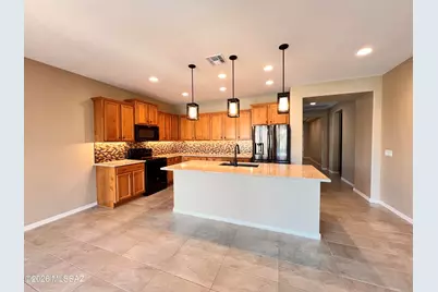 8453 N Van Cleeve Lane, Tucson, AZ 85743 - Photo 3