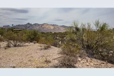 4825 N Calle Lampara N, Tucson, AZ 85718 - Photo 1