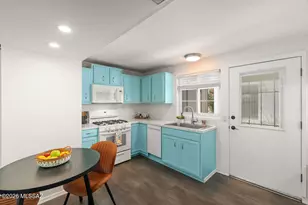 184 S La Canada Dr, Green Valley, AZ 85614 - Photo 9