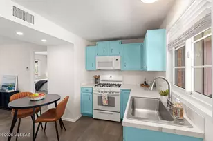 184 S La Canada Dr, Green Valley, AZ 85614 - Photo 11