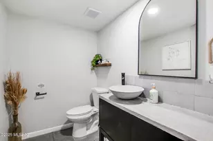 10500 N Oldfather Dr, Tucson, AZ 85742 - Photo 15