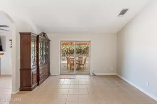 10151 E Mountain Manor Dr, Tucson, AZ 85730 - Photo 15