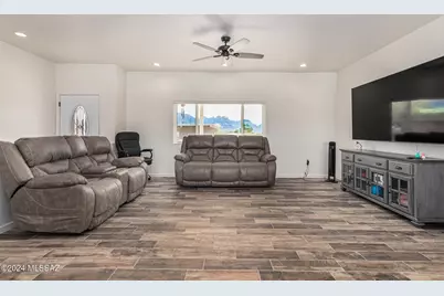 15456 N Twin Lakes Drive, Tucson, AZ 85739 - Photo 11