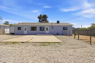 4555 E 10th St, Tucson, AZ 85711 - Photo 23
