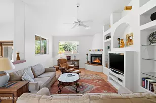 1910 E Purple Martin Ln, Green Valley, AZ 85614 - Photo 17