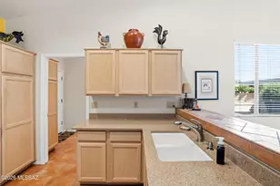 1910 E Purple Martin Ln, Green Valley, AZ 85614 - Photo 27