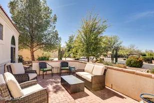 1910 E Purple Martin Ln, Green Valley, AZ 85614 - Photo 9