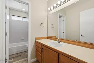 4702 W Gatehinge Ct, Tucson, AZ 85741 - Photo 17