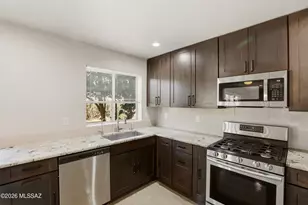 7650 W Summer Sky Dr, Tucson, AZ 85743 - Photo 31