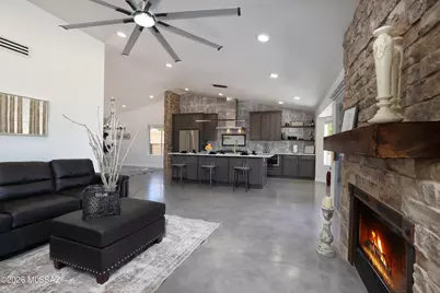 37064 S Rock Crest Drive, Saddlebrooke, AZ 85739 - Photo 17