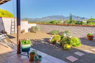 1383 W Camino Calderon, Green Valley, AZ 85622 - Photo 19