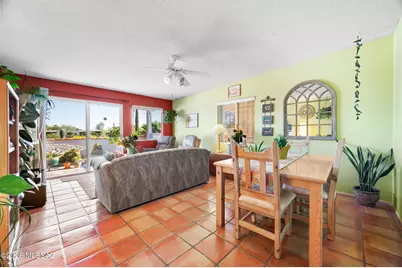 1383 W Camino Calderon, Green Valley, AZ 85622 - Photo 3