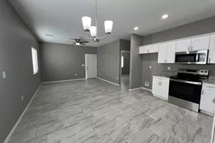 37 W Lester St, Tucson, AZ 85705 - Photo 9