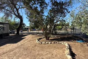 1501 W Gretchen Dr, Tucson, AZ 85705 - Photo 3