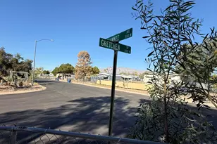 1501 W Gretchen Dr, Tucson, AZ 85705 - Photo 35