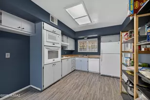 864 E Silver St, Tucson, AZ 85719 - Photo 11