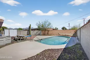 864 E Silver St, Tucson, AZ 85719 - Photo 25