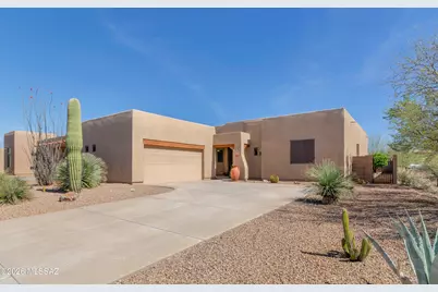 8136 N Night Pony Drive, Tucson, AZ 85743 - Photo 1