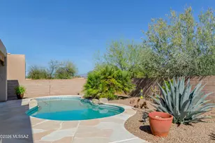 8136 N Night Pony Dr, Tucson, AZ 85743 - Photo 27