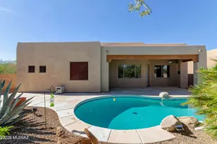8136 N Night Pony Dr, Tucson, AZ 85743 - Photo 29