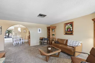694 N Colette Circle, Tucson, AZ 85748 - Photo 9