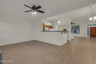 7667 E Park View Dr, Tucson, AZ 85715 - Photo 9