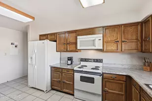 8710 N Hickory Dr, Tucson, AZ 85704 - Photo 19