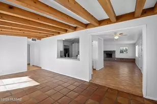 2272 E Blacklidge Dr, Tucson, AZ 85719 - Photo 3