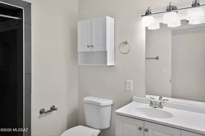2272 E Blacklidge Drive, Tucson, AZ 85719 - Photo 15